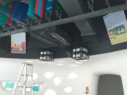 NEC新品激光商務(wù)投影機點亮蒙牛展廳，引領(lǐng)商務(wù)投影市場新潮流